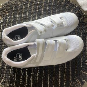 White Velcro Pearl Izumi Bike Shoes
